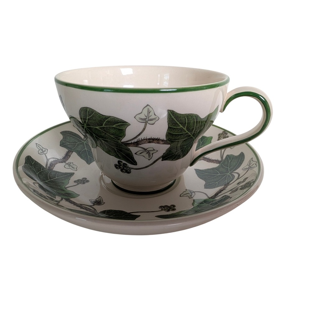 Wedgwood Napoleon Ivy Tea Cup and Saucer Set Green Vine Made in England